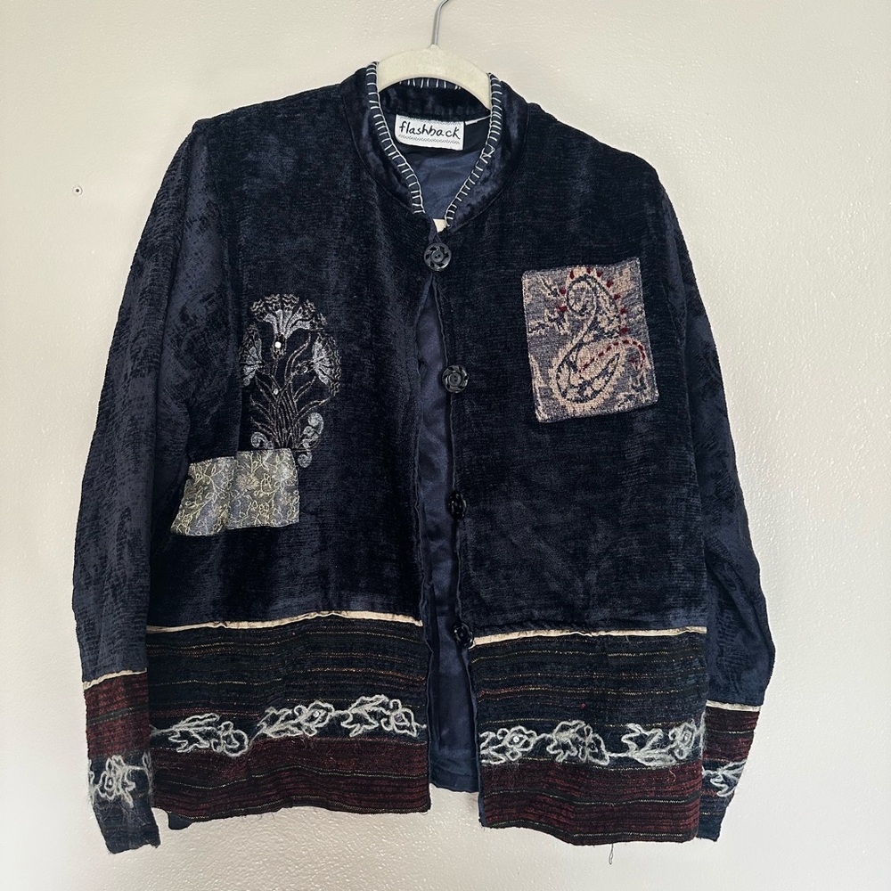 Vintage Flashback Women's Black Cardigan with Embroidered Details